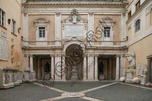 Courtyard of Palazzo dei Conservatori: Roman Sculpture at the Capitoline Museums