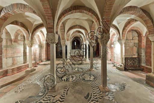 Crypt of San Savino in Piacenza: The 12th Century Zodiac Mosaic