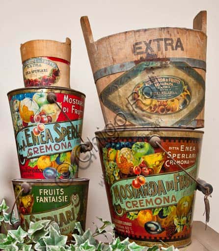 Sperlari Shop in Cremona: Nougat and Pickled Fruit Confections since 1836