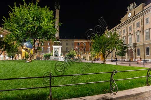 Episcopal Palace of Piacenza: Nocturnal Illumination and Gardens