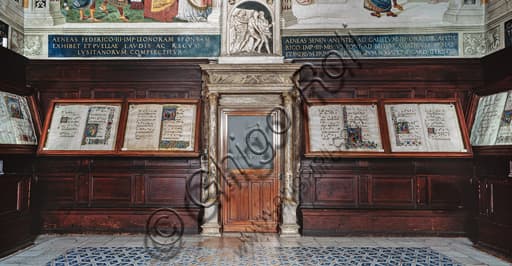 Wooden choir book bench by Neri Barili, Piccolomini Library, Siena Cathedral