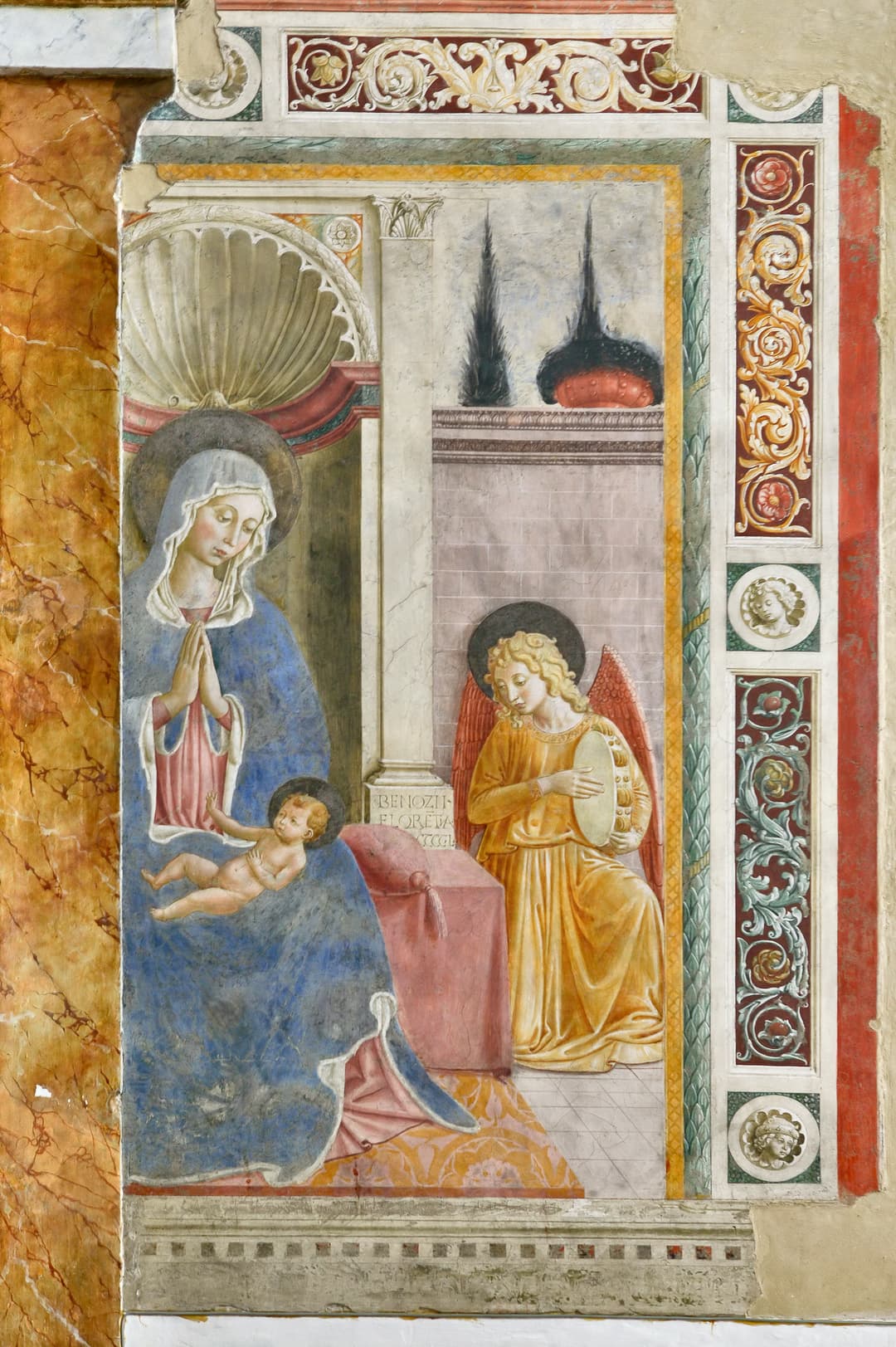 Affresco Vergine Bambino Angelo Musicante Benozzo Gozzoli Chiesa San Fortunato Montefalco