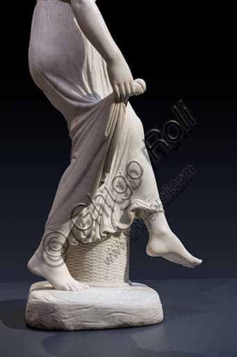 Detail of legs Young Dancer marble sculpture Bertel Thorvaldsen