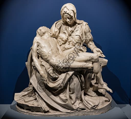 Plaster cast of Michelangelo's Pietà, Madonna holding Christ, Vatican Museums artwork