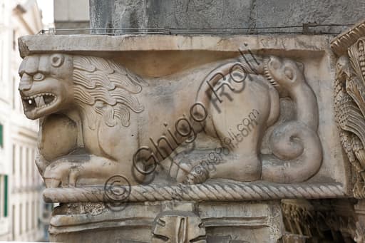 Romanesque capital with bicorporate dragons, St. Gotthard doorway, Genoa Cathedral