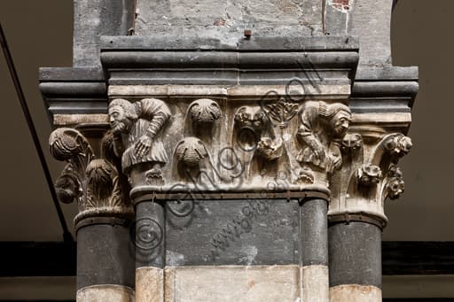 Dettaglio scultoreo del capitello con telamoni, navata sinistra, Duomo di San Lorenzo, Genova