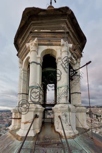 Cella campanaria e campanile del Duomo di San Lorenzo a Genova, Liguria