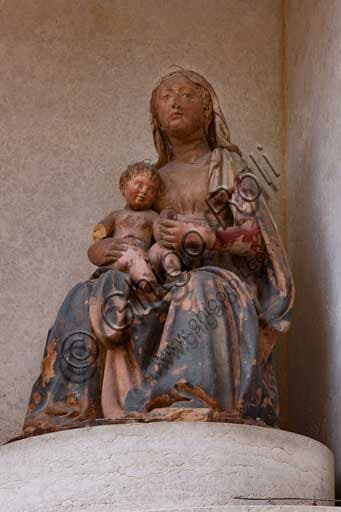 Copy of Madonna del Corridoio statue, south side Ferrara Duomo St. George, XV century sculpture
