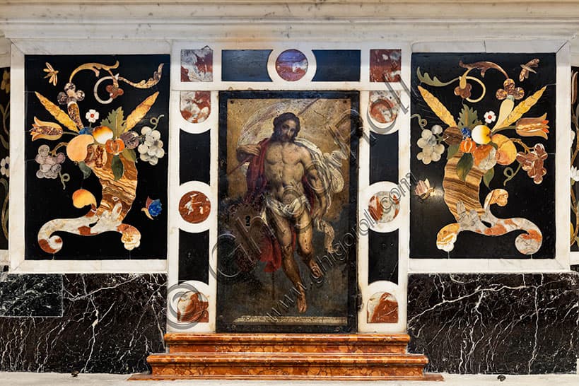 Detail of Santa Corona Church altar Vicenza: cornucopias with fruits and flower and Christ painting by Francesco Antonio Corbarelli