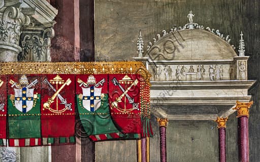 Dettaglio arme Piccolomini con chiavi pontificie, affresco di Pinturicchio nella Libreria Piccolomini del Duomo di Siena
