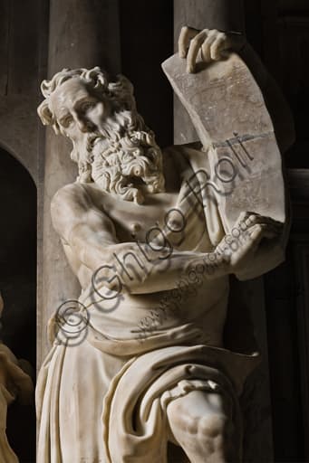 Dettaglio della statua di Mosè, Monumento funebre Cybo, Cattedrale di San Lorenzo Genova