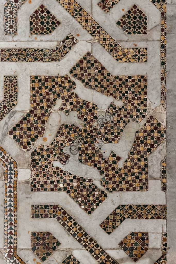 Dettaglio mosaico pavimentale con quattro lepi, Duomo di Monreale, transetto nord