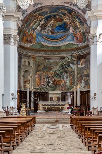Filippo Lippi frescoes in Spoleto Cathedral: nave and presbytery with the Stories of the Virgin