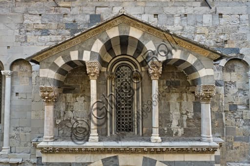 Romanesque aedicule of the prothyrum, St. Gotthard doorway, Genoa Cathedral (St. Lawrence Cathedral)