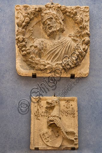 Sculptural marble relief depicting Aeneas and coat of arms, a 15th-century Renaissance artwork