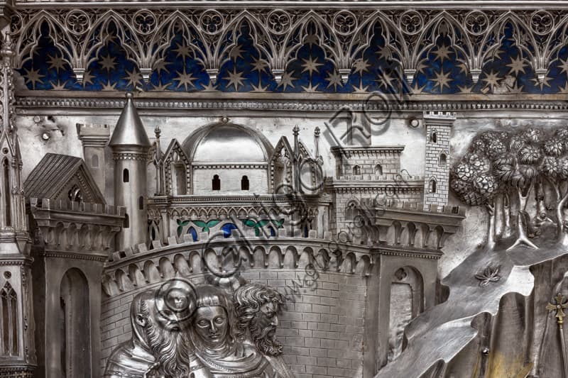 Formella d'argento San Giovannino deserto, particolare città medievale, Museo Opera Duomo Firenze