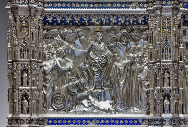 Formella San Giovanni battezza le folle, Altare d'Argento, Museo Opera del Duomo Firenze