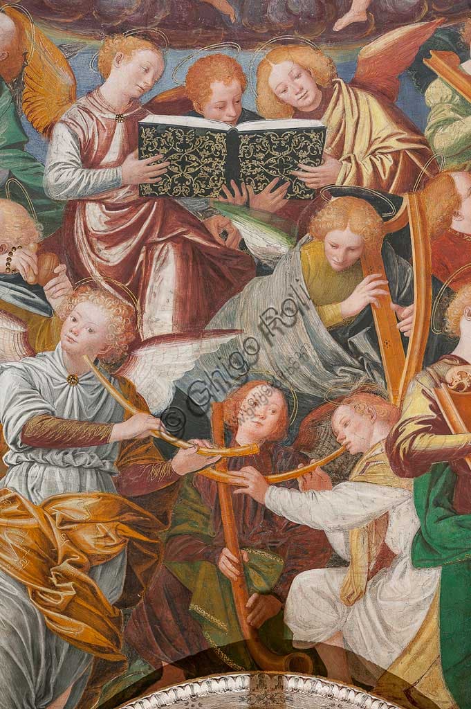 Dettaglio affresco angeli musicanti Gaudenzio Ferrari cupola Santuario Saronno