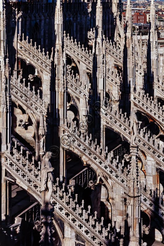 Guglie esterne della navata nord del Duomo di Milano, dettaglio architettonico gotico
