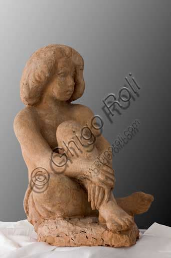 Sitting Girl earthenware sculpture by Italian artist Ivo Soli