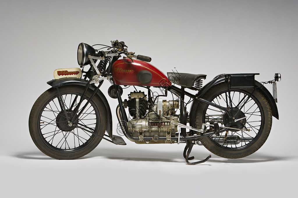 Vintage Ollearo Tipo Quattro 175 Italian motorcycle from 1932, with single-cylinder engine and shaft drive