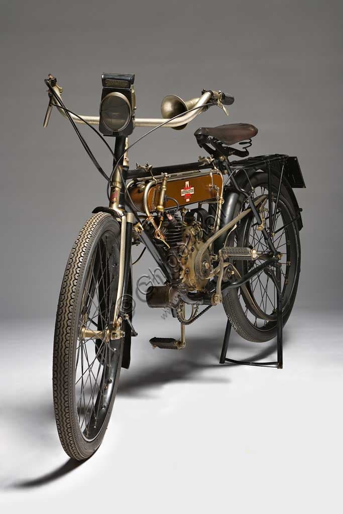 1910 Motosacoche M5 vintage motorcycle single cylinder engine classic motorbike