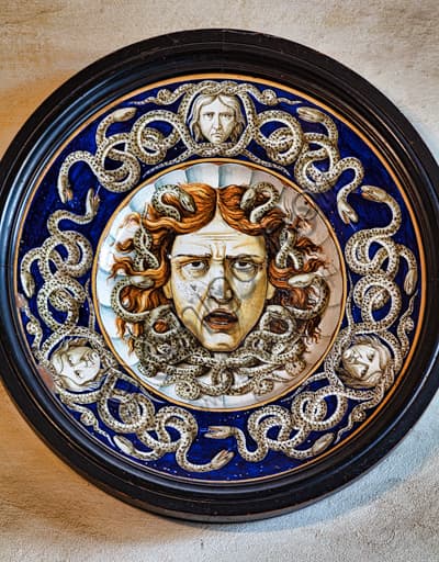 Italian handmade ceramic plate from the Rocca Sanvitale in Fontanellato, detail of the craftsmanship