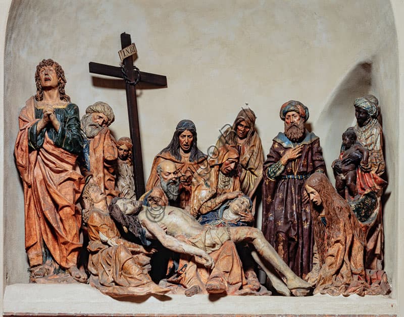Lamentation sculptural group by Agostino de' Fondutis, Renaissance terracotta, Milan Italy