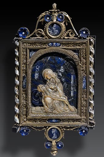 Two-sided Renaissance pendant depicting the Lamentation and Resurrection scenes in gilded silver, enamels, and lapis lazuli