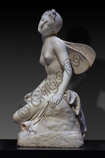 Scultura in marmo Psiche svenuta di Pietro Tenerani, dettaglio figura mitologica