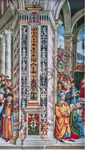 Arme Piccolomini con tiara papale su pilastro affrescato da Pinturicchio nella Libreria Piccolomini, Duomo di Siena