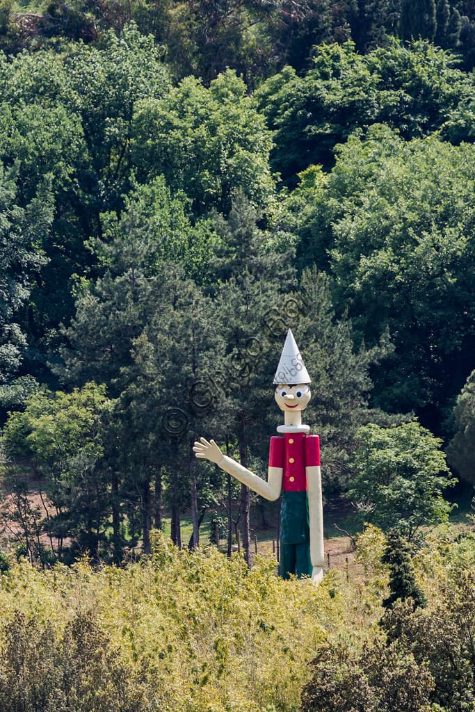 Statua di Pinocchio in legno più alta del mondo, Fondazione Nazionale Carlo Collodi, opera di Atelier Volet