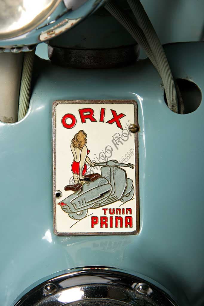 Prina Orix 175 GL Gran Lusso, vintage scooter from 1953, chrome body and spoked wheels