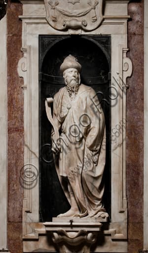 Statua del Profeta Isaia di Matteo Civitali, marmo, 1496, Duomo di Genova