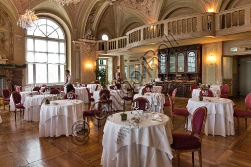 Interior of the Ballroom Restaurant at the Grand Hotel Bagni Nuovi, Bormio: elegant tables and historic decor in the spa hotel.
