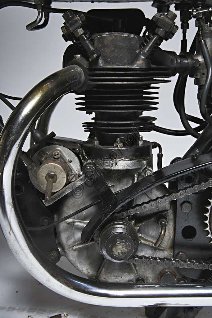 1932 Rudge 350 TT Replica classic motorcycle from Scuderia Ferrari