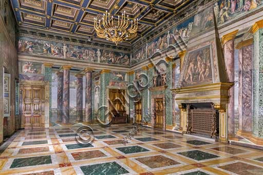Frescoes in the Hall of Perspectives, Villa Farnesina, Rome - Illusionistic loggia with views