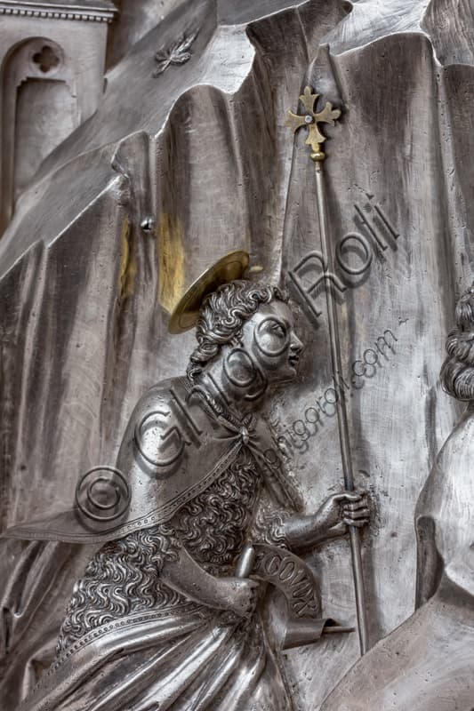 Formella argento San Giovannino deserto, Museo Opera del Duomo Firenze, dettaglio arte trecentesca