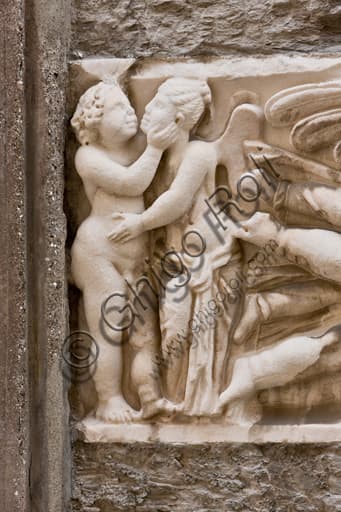 Detail of Roman sarcophagus front with clypeus and figures of Cupid and Psyche, Genoa Cathedral
