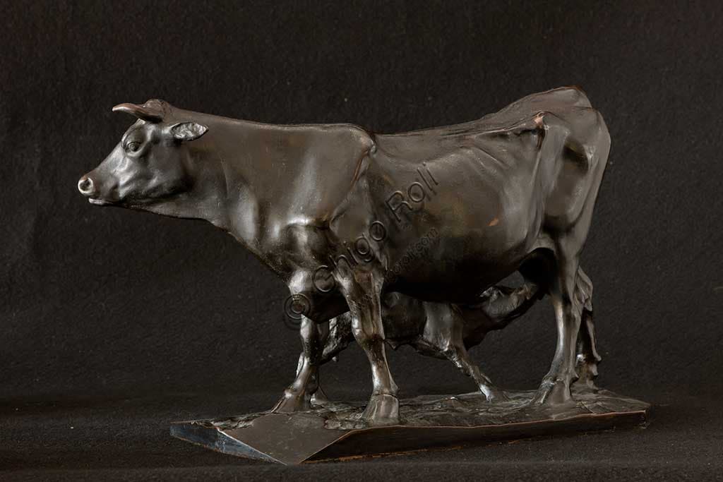 Bronze sculpture Nourishment by Ubaldo Magnavacca, Assicoop-Unipol Collection