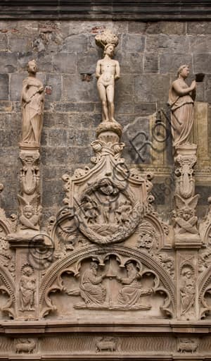 Sculture rinascimentali di Fortezza, San Sebastiano e Speranza realizzate da Domenico, Giovanni ed Elia Gagini, Cappella di San Giovanni, Duomo di Genova (1448-1450 ca.)