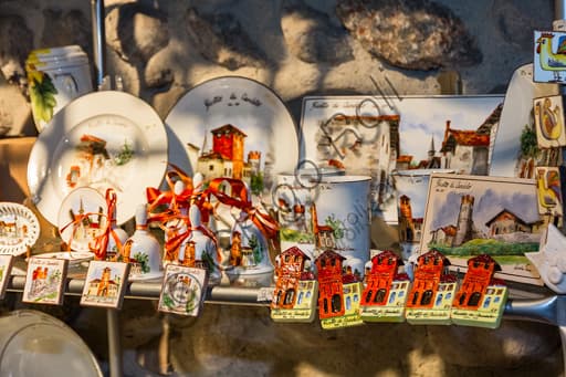 Handmade Italian ceramic souvenirs from Roberta Viana's workshop in the medieval Ricetto of Candelo