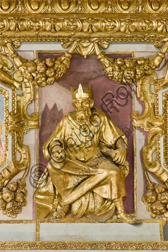 Statue of King Solomon Baroque sculpture by Lazzaro Tavarone 1622-24, Genoa Cathedral interior
