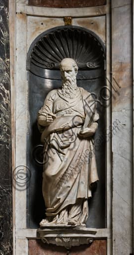 Statua di San Luca, scultura di Pietro Francavilla (1593) nella Cappella Senarega del Duomo di Genova