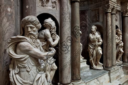 Statue del Monumento funebre Cybo nel Duomo di Genova: Abramo, San Girolamo, San Pietro e San Giovanni Battista