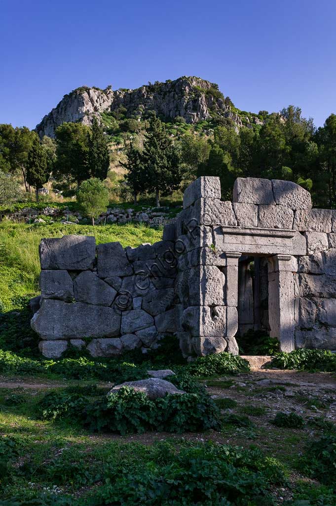 Resti archeologici del Tempio di Diana sulla Rocca di Cefalù, struttura megalitica del IX secolo a.C.