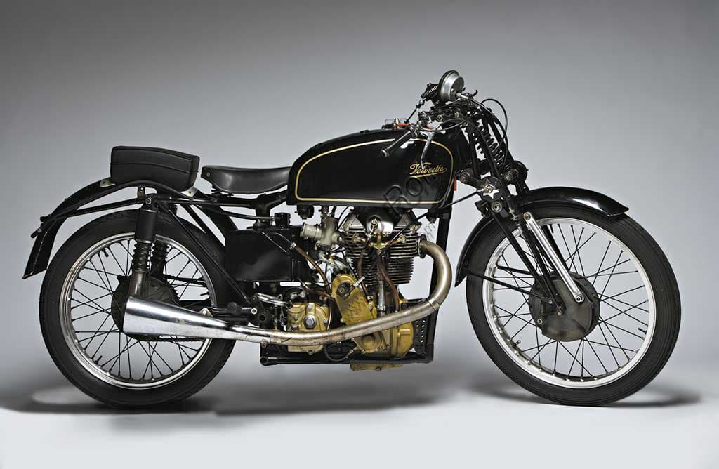 Velocette KTT Mk VIII modern classic racing motorcycle from 1939 with 348cc single-cylinder engine
