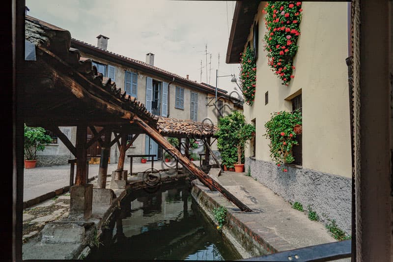 Vicolo dei Lavandai, antico lavatoio storico sui Navigli di Milano