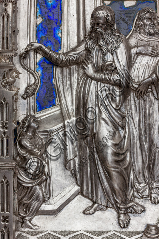 “Proclamation to Zacharias and Visitation”, by Bernardo Cennini. Tile of “The Silver Altar of St. John's Treasure” (1367 - 1483), Museum of the Opera del Duomo (Museum of Florence Cathedral of Santa Maria del Fiore), Florence.Detail.