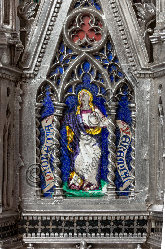 Florence, Museum of the Opera del Duomo (Museum of Florence Cathedral of Santa Maria del Fiore): “the silver altar of St. John's Treasure” (1367 - 1483), by florentine masters.Fourth pillar: enamelled plate within a spire window with the figure of a prophet and the motto “PROPHETA YEREMIAS”.